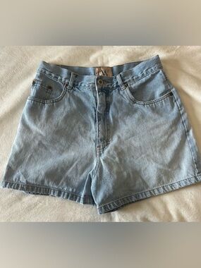 lightwash denim shorts